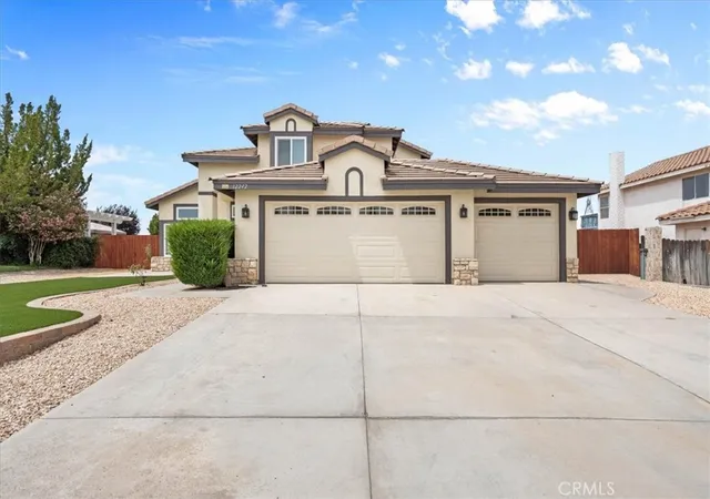 Photo 3 of Single family home for sale at 12242 San Ysidro, Victorville, CA 92392 | MLS# CV26172251 | Listing updated on 2026-09-26