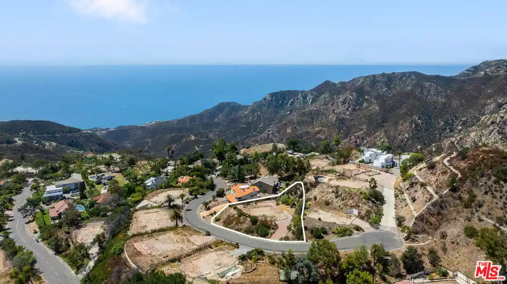 Photo 1 of Land for sale at 23468 W Moon Shadows Dr, Malibu, CA 90265 | MLS# 26873919 | Listing updated on 2026-08-28