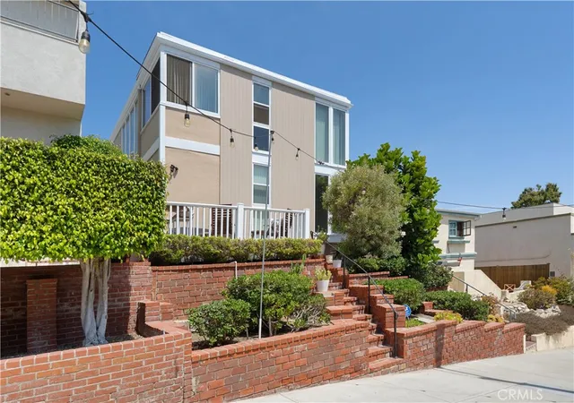 Photo 2 of Multi family home for sale at 409 16th Street, Manhattan Beach, CA 90266 | MLS# SB26180421 | Listing updated on 2026-09-14