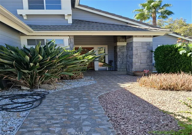Photo 3 of Sale Pending at 27877 Kalmia, Moreno Valley, CA 92555 | MLS# CV26182284 | Listing updated on 2026-09-21