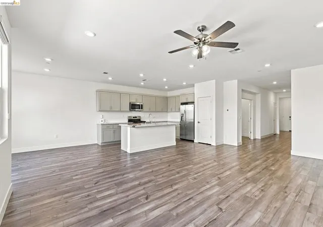 Photo 3 of Single family home for sale at 5330 Clauzetto Way, Antioch, CA 94531 | MLS# 41145636 | Listing updated on 2026-10-08