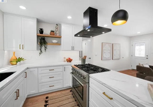 Photo 4 of Single family home for sale at 293 Via Cima Ct, Danville, CA 94526 | MLS# 41145640 | Listing updated on 2026-10-09