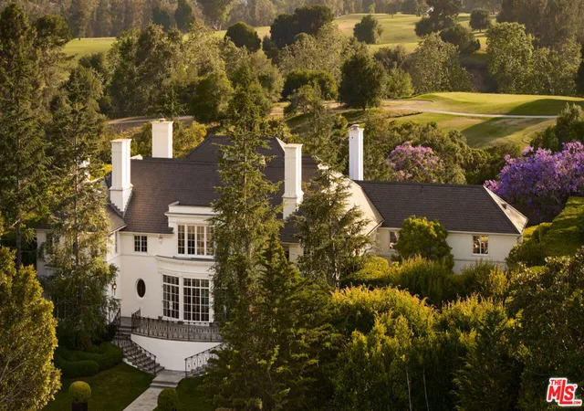 Photo 2 of Mansion for sale at 826 Greenway Dr, Beverly Hills, CA 90210 | MLS# 26874523 | Listing updated on 2026-09-13