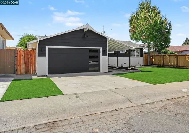 Photo 3 of Single family home for sale at 333 Lamont Ct, Vallejo, CA 94591 | MLS# 41145653 | Listing updated on 2026-10-06