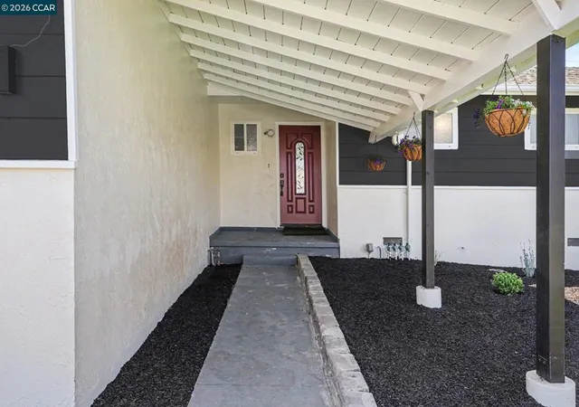 Photo 4 of Single family home for sale at 333 Lamont Ct, Vallejo, CA 94591 | MLS# 41145653 | Listing updated on 2026-10-06