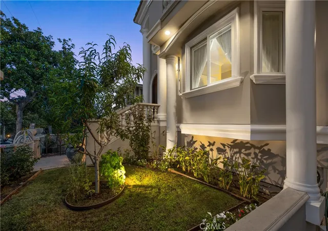 Photo 3 of Townhouse for sale at 217 S Irena Ave #A, Redondo Beach, CA 90277 | MLS# PV26183001 | Listing updated on 2026-10-10