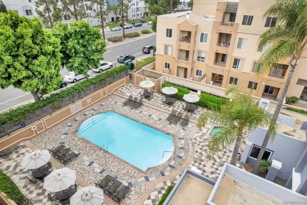 Listing Photo 1 - Condo for sale in 8889 Caminito Plz Centro located at 8889 Caminito Plz Centro, San Diego, CA 92122 - Unit #7127