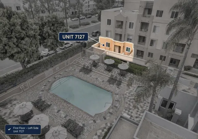 Listing Photo 2 - Condo for sale in building located at 8889 Caminito Plz Centro, San Diego, CA 92122 - Unit #7127