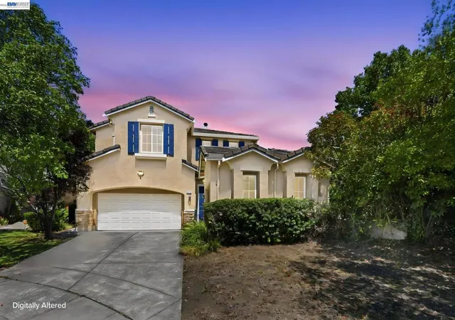Photo 3 of Sale Pending at 3214 Breaker Ct, Vallejo, CA 94591 | MLS# 41145675 | Listing updated on 2026-10-08