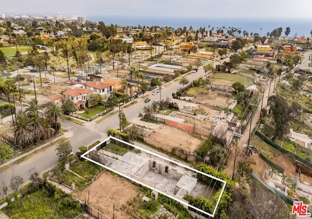 Photo 1 of Land for sale at 701 Via De La Paz, Pacific Palisades, CA 90272 | MLS# 26874983 | Listing updated on 2026-09-30