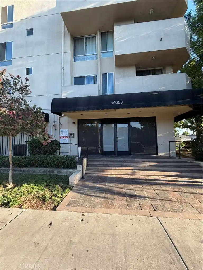 Condo for sale at 19350 Sherman Way #138, Reseda, CA 91335 | MLS# SR26183029