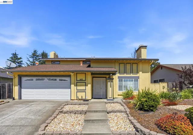 Photo 1 of Single family home for sale at 148 Valley Oak Ln, Vallejo, CA 94591 | MLS# 41145685 | Listing updated on 2026-09-28