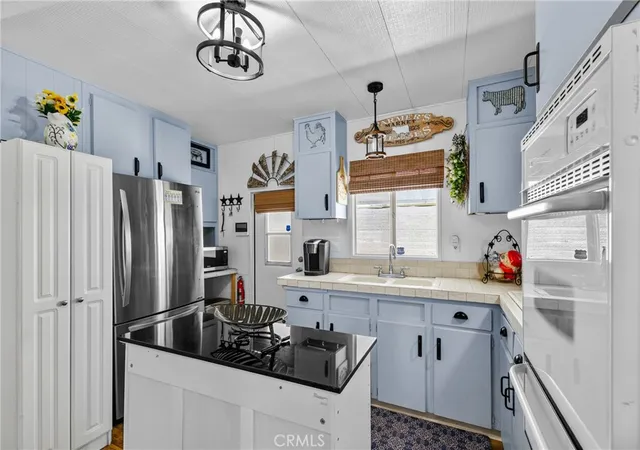 Photo 3 of Manufactured home for sale at 1700 S State St #6, Hemet, CA 92543 | MLS# SW26183111 | Listing updated on 2026-09-20