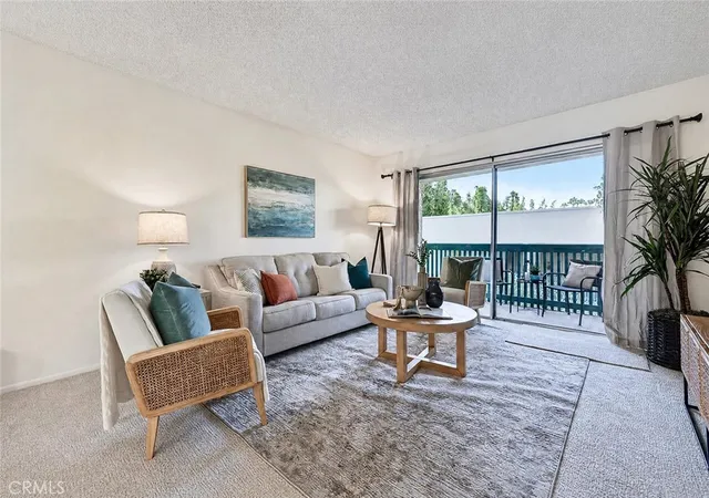 Photo 3 of Sale Pending at 576 N Bellflower #320, Long Beach, CA 90814 | MLS# RS26182874 | Listing updated on 2026-10-11