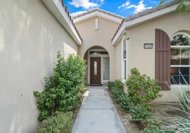 Photo 4 of Single family home for sale at 61000 Living Stone Dr, La Quinta, CA 92253 | MLS# 219151680DA | Listing updated on 2026-10-02