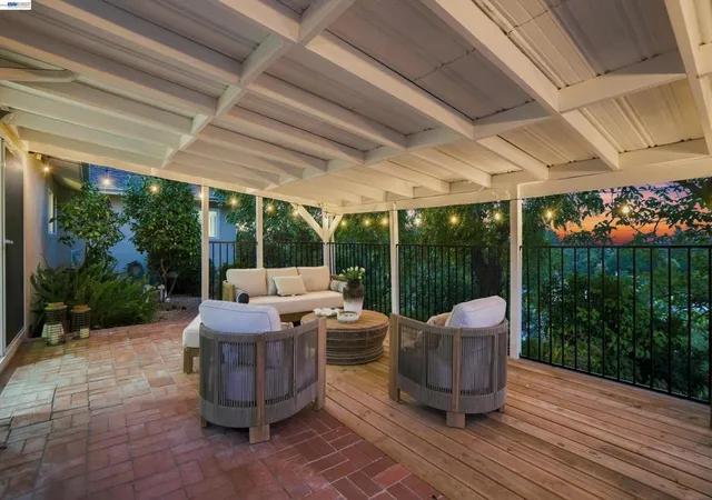 Photo 1 of Single family home for sale at 327 Kingston Ave, Martinez, CA 94553 | MLS# 41145708 | Listing updated on 2026-10-06