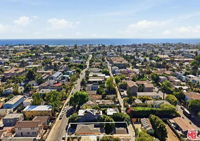 Photo 1 of Single family home for sale at 563 Brooks Ave, Venice, CA 90291 | MLS# 26874817 | Listing updated on 2026-09-24