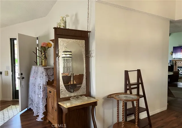 Photo 3 of Manufactured home for sale at 1250 N Kirby St #121, Hemet, CA 92545 | MLS# SW26182965 | Listing updated on 2026-09-22