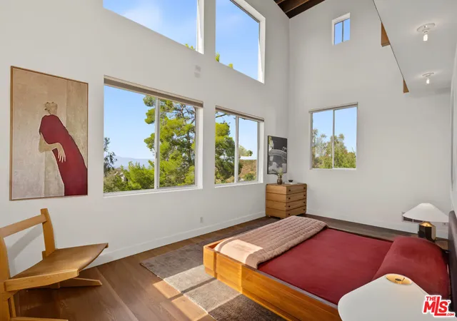 Photo 3 of Single family home for sale at 23685 Clover Trl, Calabasas, CA 91302 | MLS# 26875015 | Listing updated on 2026-10-08