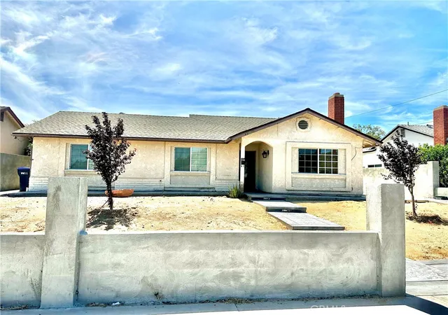 Photo 3 of Single family home for sale at 1108 E Lancaster, Lancaster, CA 93535 | MLS# SR26183340 | Listing updated on 2026-09-18