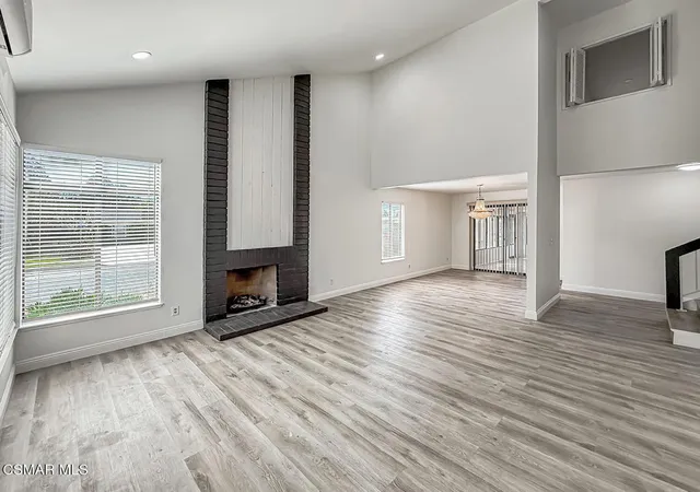 Photo 3 of Single family home for sale at 831 Catlin St, Simi Valley, CA 93065 | MLS# 226004001 | Listing updated on 2026-10-09