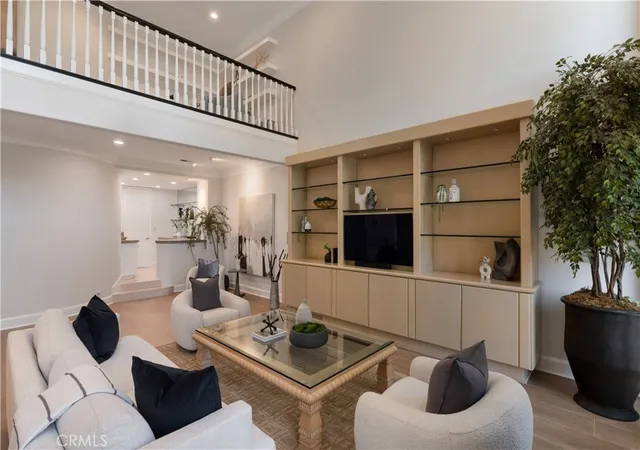 Listing Photo 5 - Condo for sale in building located at 26 Belcourt, Newport Beach, CA 92660