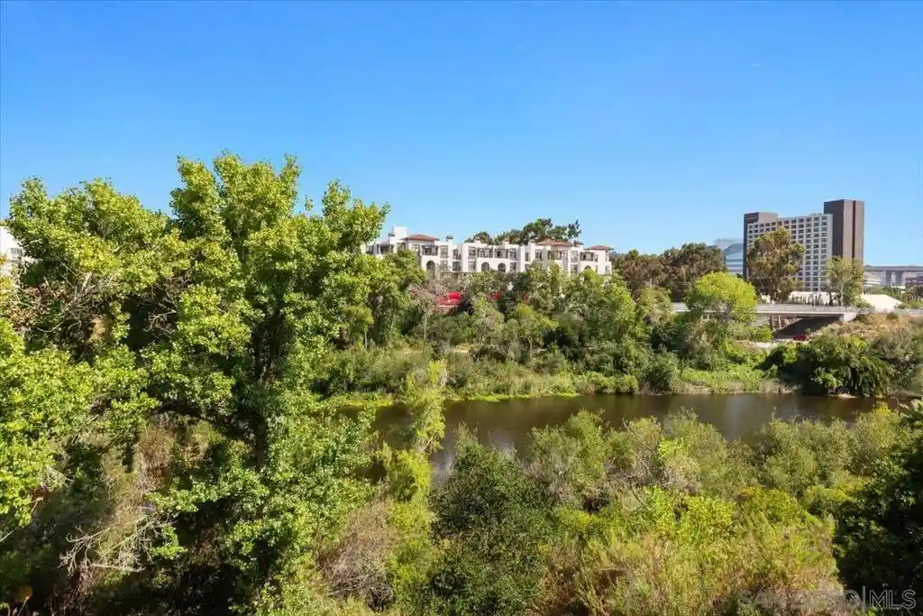Listing Photo 35 - Condo for sale in 2150 Camino De La Reina located at 2150 Camino De La Reina, San Diego, CA 92108 - Unit #4204