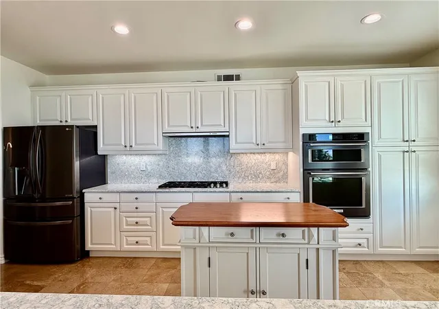 Listing Photo 5 - Condo for sale in building located at 1000 E Ocean Blvd, Long Beach, CA 90802 - Unit #416