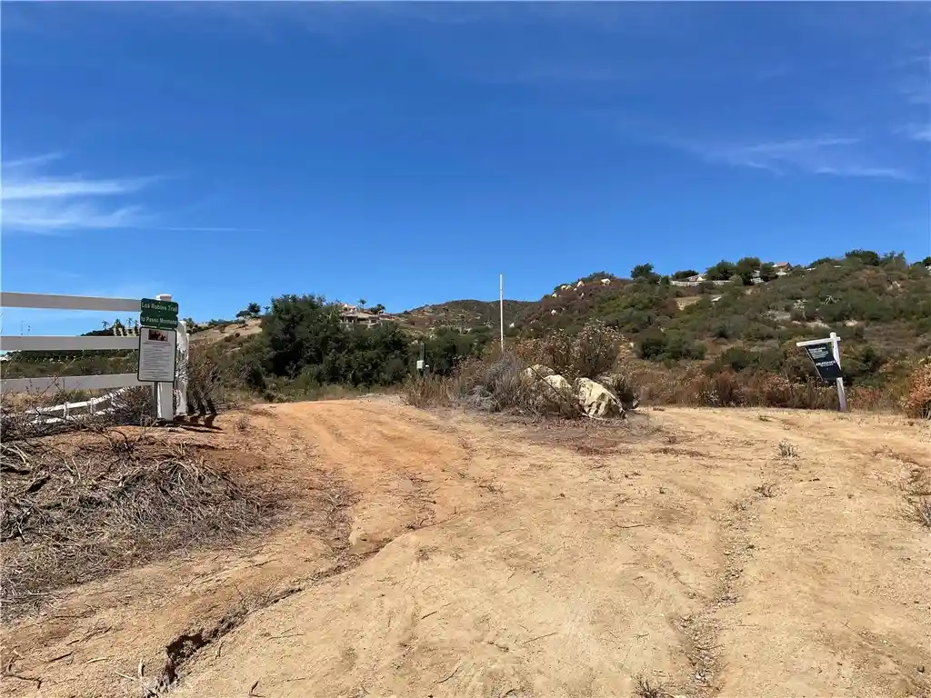Photo 1 of Land for sale at 21903 Los Robles, Murrieta, CA 92562 | MLS# SW26183404 | Listing updated on 2026-08-21