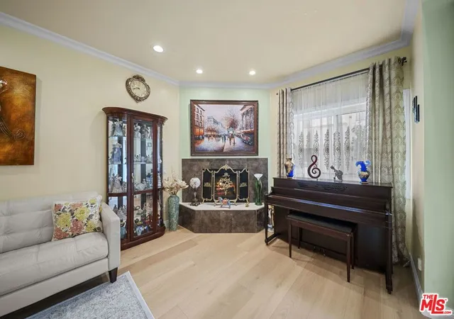 Photo 3 of Condo for sale at 17914 Magnolia Blvd #130, Encino, CA 91316 | MLS# 26874977 | Listing updated on 2026-09-24
