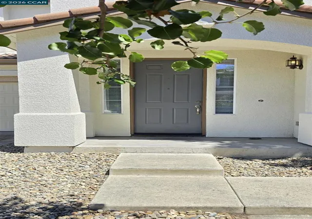 Photo 2 of Single family home for sale at 1092 Gardenia Ln, Concord, CA 94520 | MLS# 41145752 | Listing updated on 2026-10-07