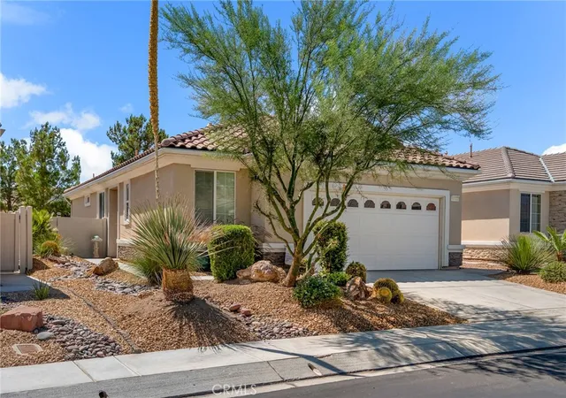 Photo 3 of Single family home for sale at 11122 Avonlea Rd, Apple Valley, CA 92308 | MLS# HD26180469 | Listing updated on 2026-10-08