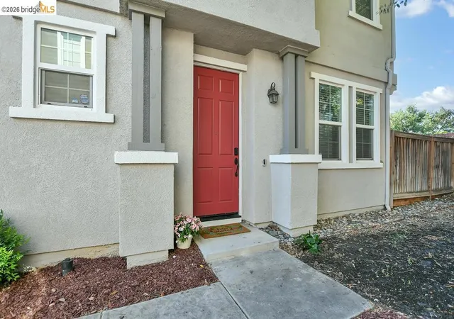 Photo 2 of Townhouse for sale at 231 Washington Dr, Brentwood, CA 94513 | MLS# 41145757 | Listing updated on 2026-09-29