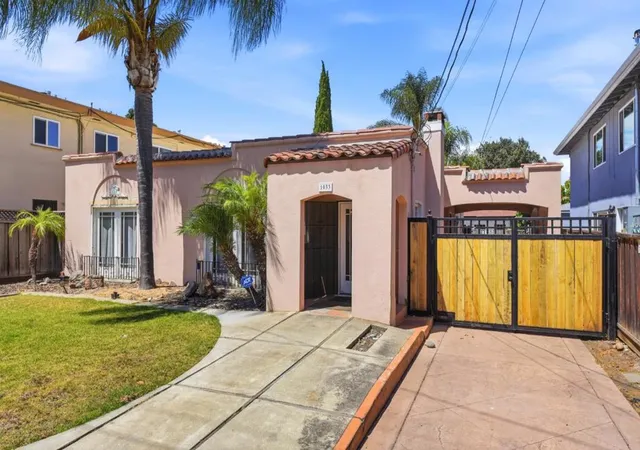Photo 3 of Single family home for sale at 1033 Villa Ave, San Jose, CA 95126 | MLS# ML82058516 | Listing updated on 2026-10-12