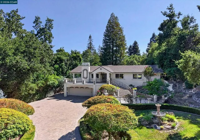 Photo 3 of Single family home for sale at 891 Livorna Rd, Alamo, CA 94507 | MLS# 41145770 | Listing updated on 2026-10-07
