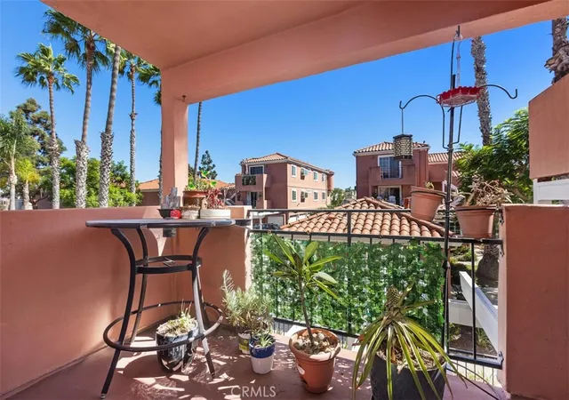 Photo 2 of Condo for sale at 409 Utica #D43, Huntington Beach, CA 92648 | MLS# OC26182699 | Listing updated on 2026-10-12