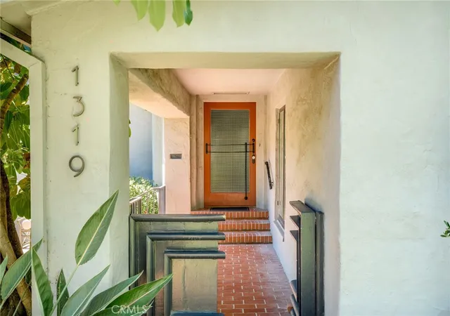 Photo 3 of Sale Pending at 1319 Rossmoyne, Glendale, CA 91207 | MLS# GD26182090 | Listing updated on 2026-10-10