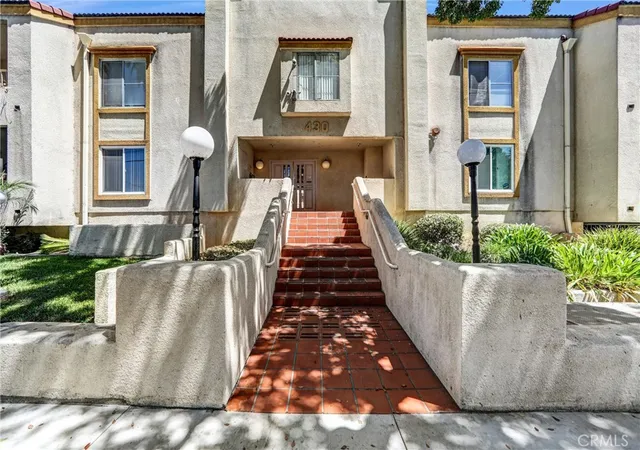 Photo 1 of Condo for sale at 430 N Holliston #104, Pasadena, CA 91106 | MLS# WS26183365 | Listing updated on 2026-09-13