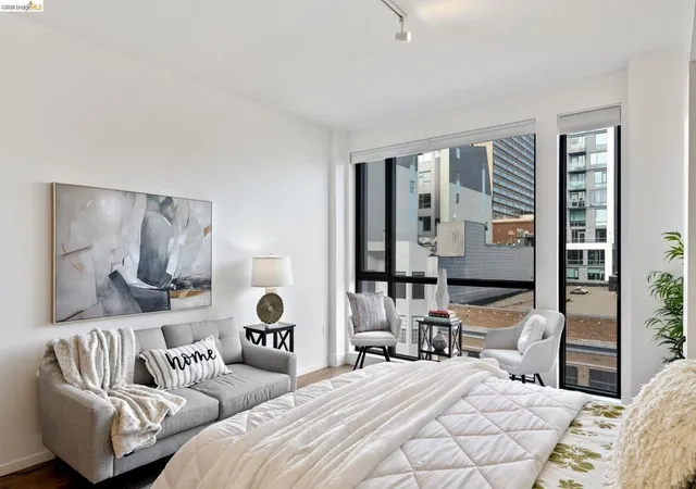 Listing Photo 4 - Condo for sale in building located at 1433 Bush St, San Francisco, CA 94109-5595 - Unit #502