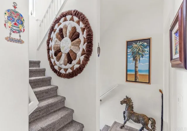 Photo 3 of Sale Pending at 525 Sandpiper Wy, Imperial Beach, CA 91932 | MLS# PTP2606417 | Listing updated on 2026-10-01