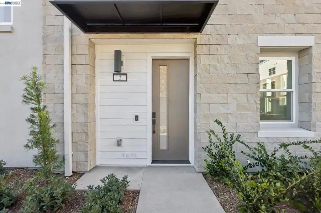 Listing Photo 2 - Condo for sale in 109 Sedona Common located at 109 Sedona Common, Livermore, CA 94551 - Unit 109 Sedona Common