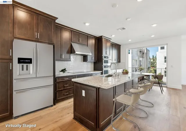 Listing Photo 3 - Condo for sale in building located at 109 Sedona Common, Livermore, CA 94551 - Unit #2