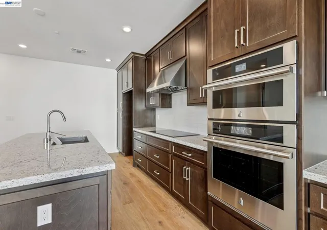 Listing Photo 4 - Condo for sale in building located at 109 Sedona Common, Livermore, CA 94551 - Unit #2