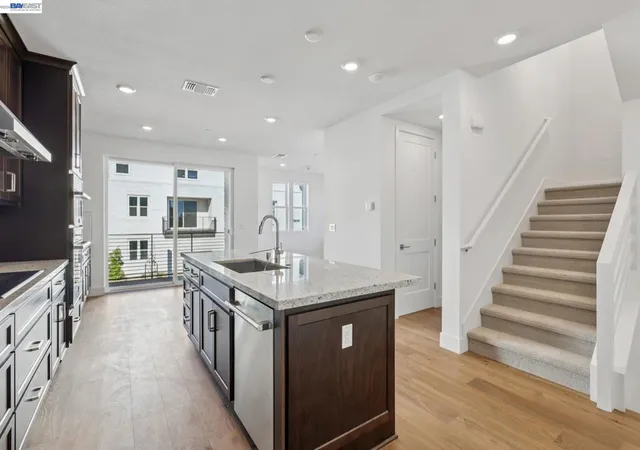 Listing Photo 5 - Condo for sale in building located at 109 Sedona Common, Livermore, CA 94551 - Unit #2