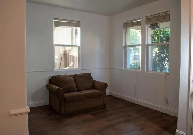 Photo 2 of Single family home for sale at 976 Whitehall Ln, Brentwood, CA 94513 | MLS# ML82058557 | Listing updated on 2026-10-12