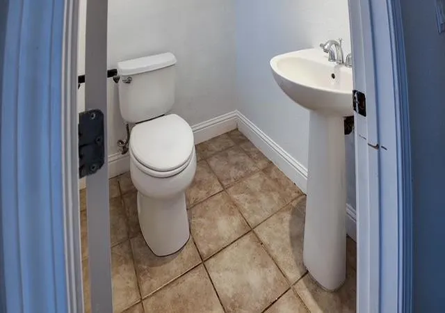 Photo 3 of Single family home for sale at 976 Whitehall Ln, Brentwood, CA 94513 | MLS# ML82058557 | Listing updated on 2026-10-12