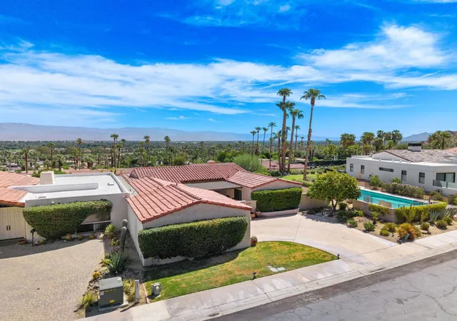 Photo 2 of Sale Pending at 40200 Camino Del Sol, Rancho Mirage, CA 92270 | MLS# 219151709DA | Listing updated on 2026-09-22