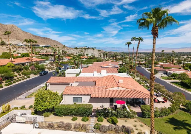 Photo 4 of Sale Pending at 40200 Camino Del Sol, Rancho Mirage, CA 92270 | MLS# 219151709DA | Listing updated on 2026-09-22