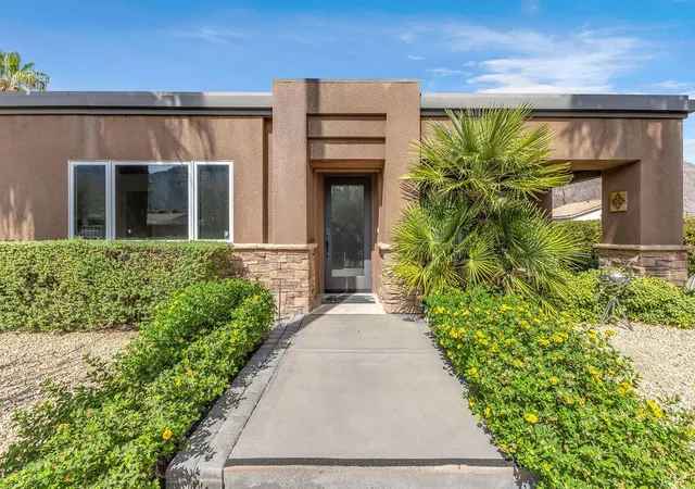 Photo 3 of Single family home for sale at 52883 Eisenhower Dr, La Quinta, CA 92253 | MLS# 219151711DA | Listing updated on 2026-09-13