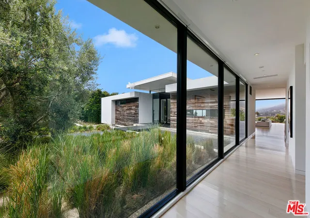 Photo 3 of Mansion for sale at 5963 Philip Ave, Malibu, CA 90265 | MLS# 26874985 | Listing updated on 2026-10-05